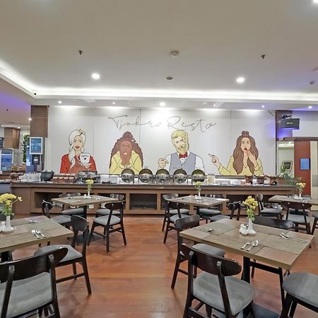 โรงแรมทโจโกร คลาเทน Klaten ภายนอก รูปภาพ