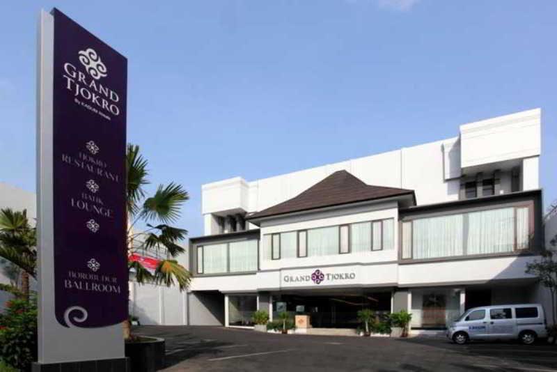 โรงแรมทโจโกร คลาเทน Klaten ภายนอก รูปภาพ