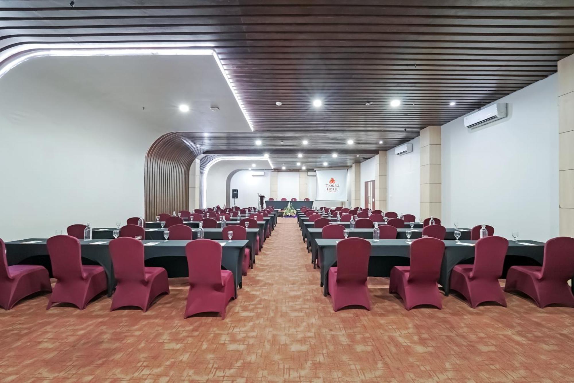 โรงแรมทโจโกร คลาเทน Klaten ภายนอก รูปภาพ