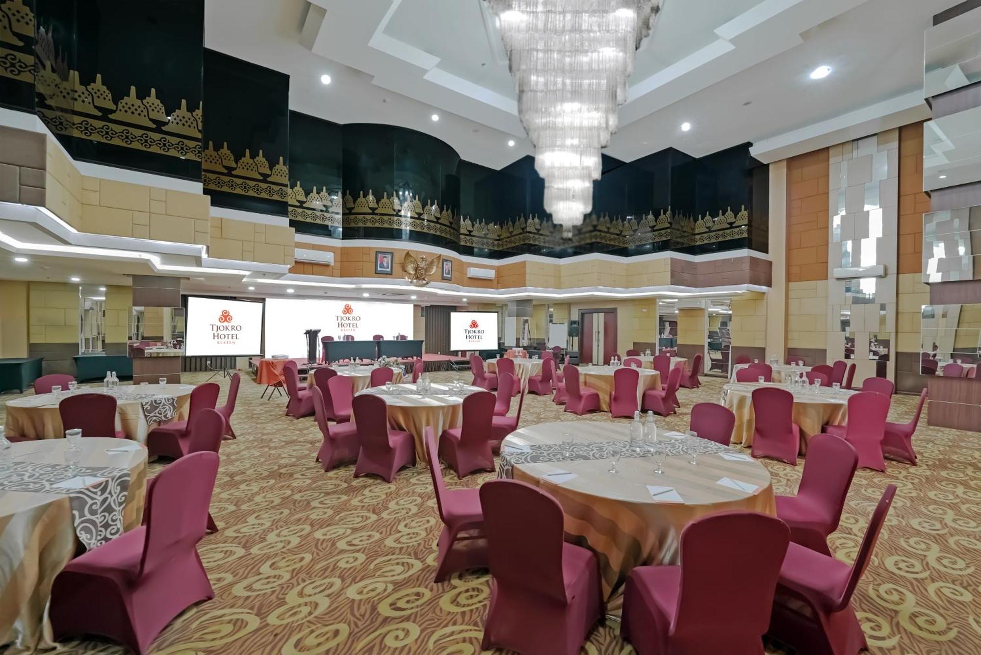 โรงแรมทโจโกร คลาเทน Klaten ภายนอก รูปภาพ
