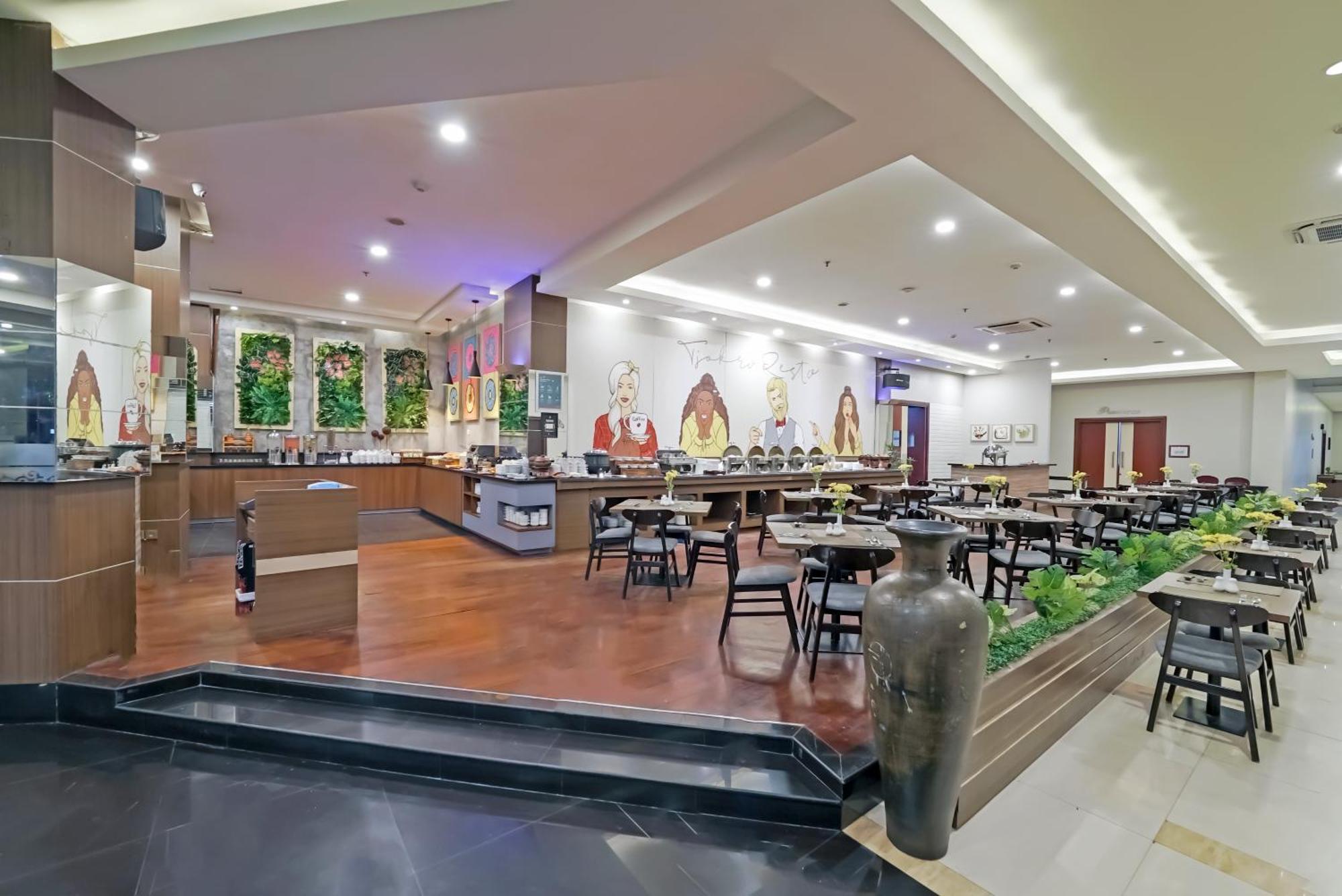 โรงแรมทโจโกร คลาเทน Klaten ภายนอก รูปภาพ