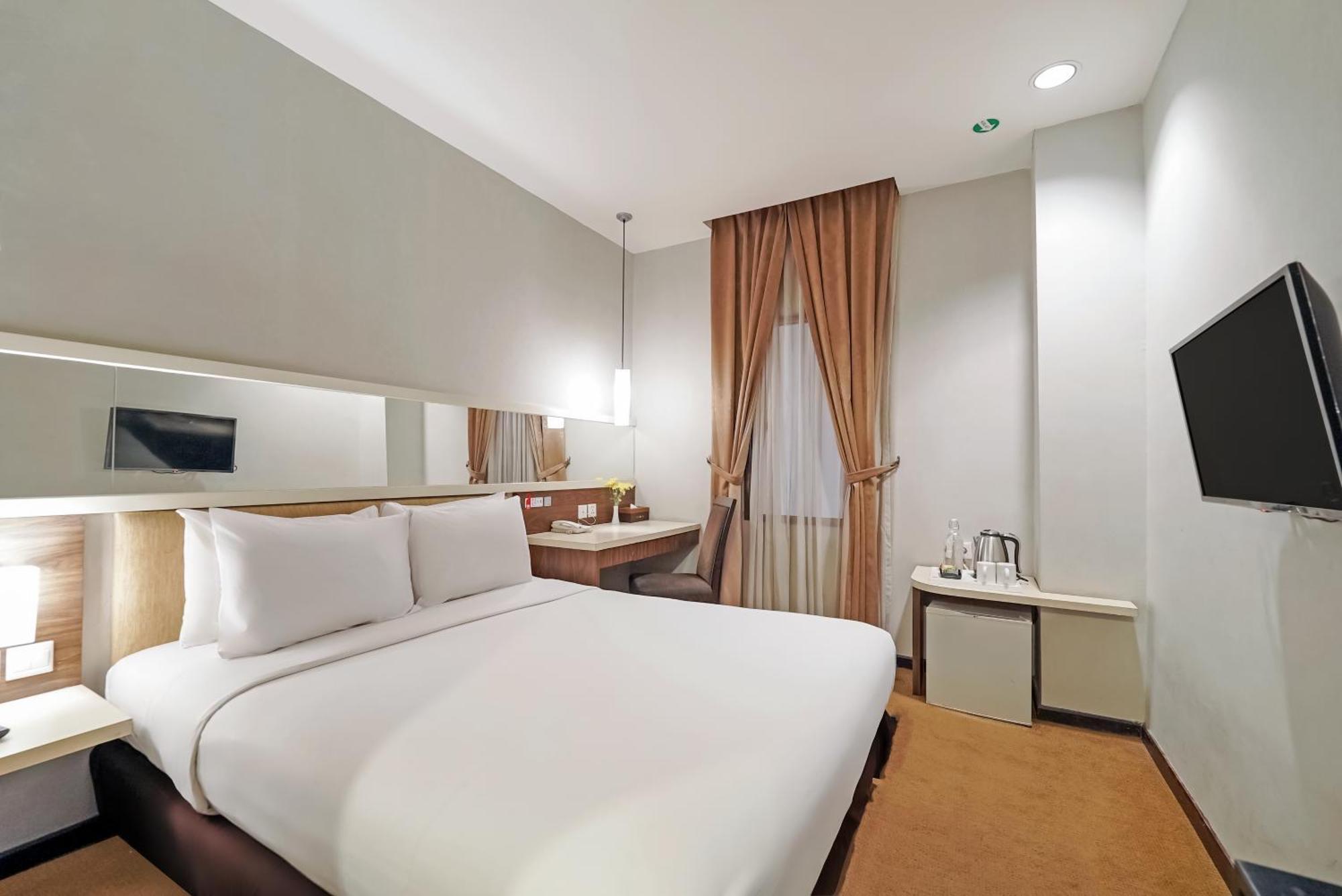 โรงแรมทโจโกร คลาเทน Klaten ภายนอก รูปภาพ